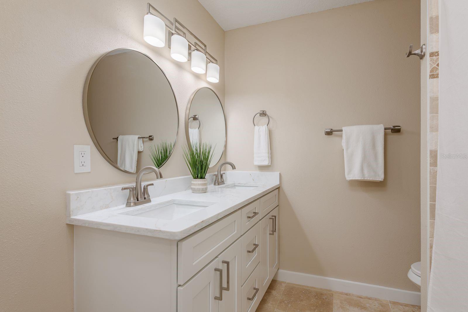 Image 22 of 36 For 2480 Del Rio Way