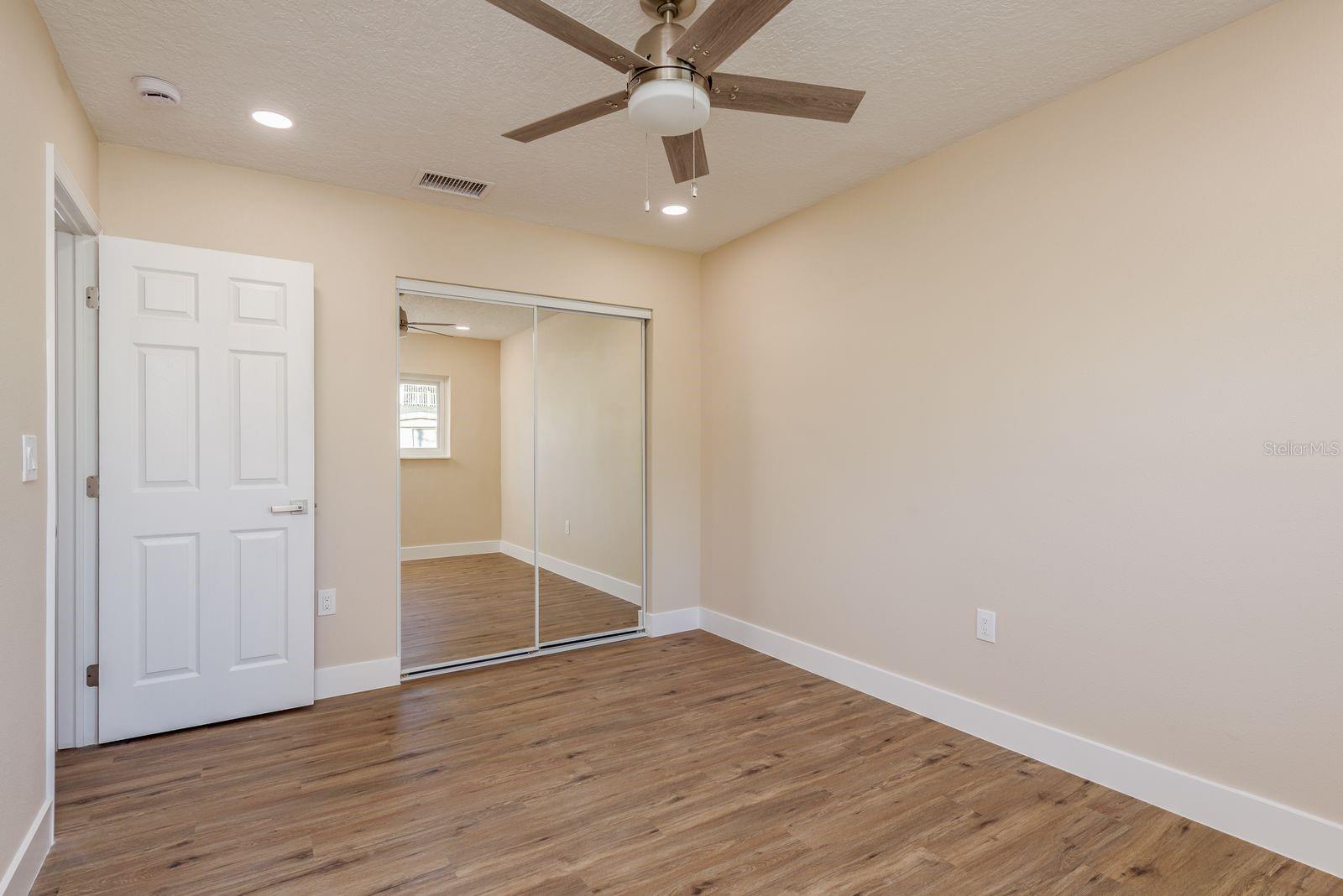 Image 25 of 36 For 2480 Del Rio Way