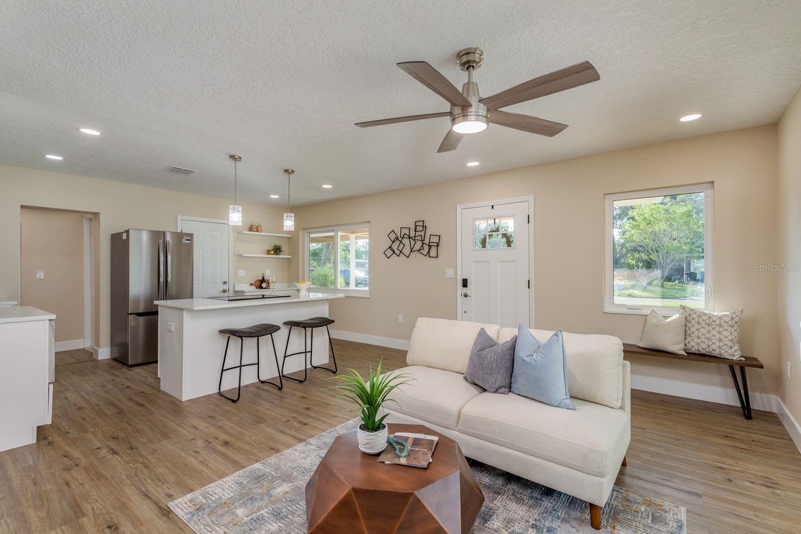 Image 8 of 36 For 2480 Del Rio Way