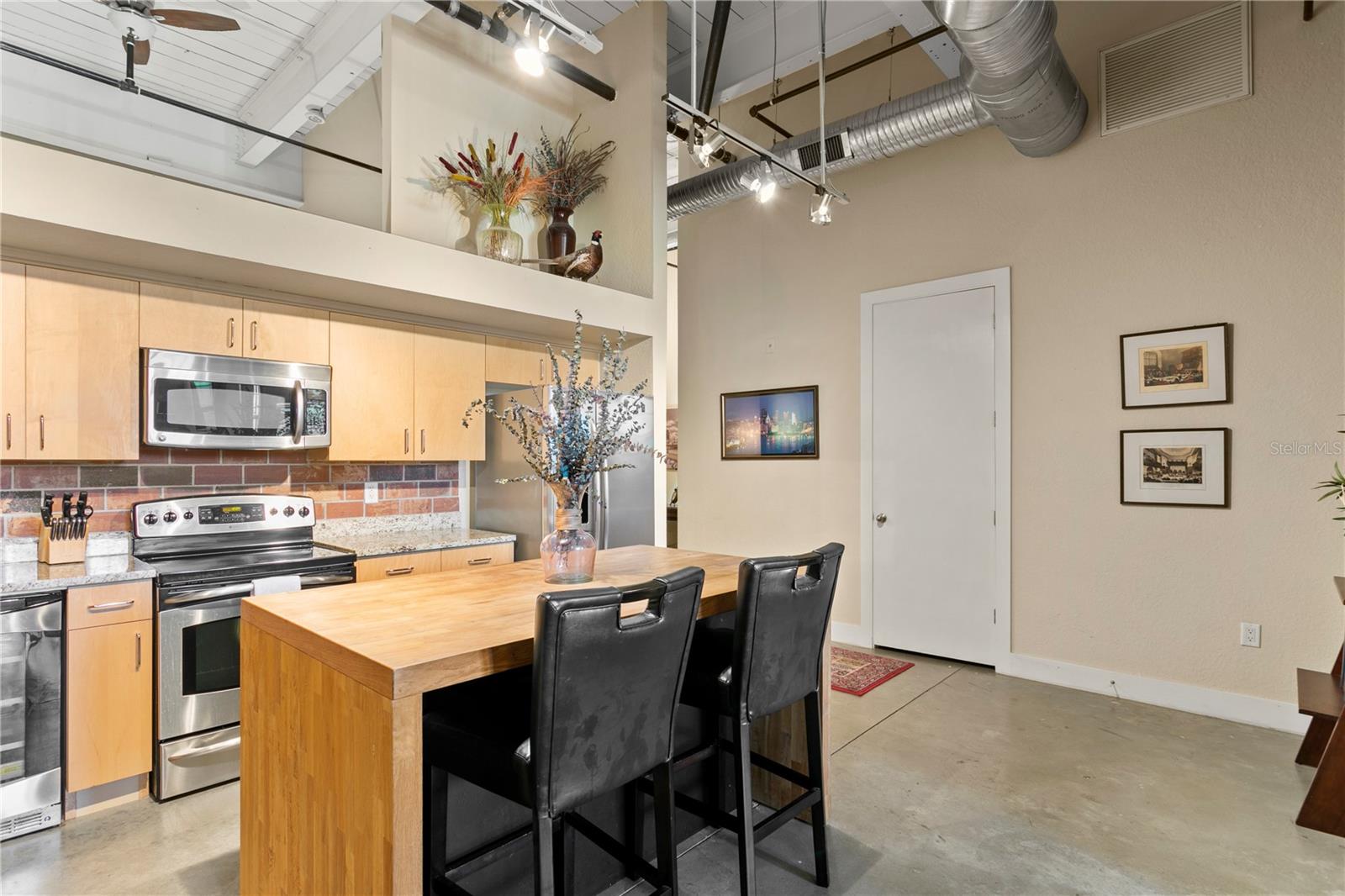 Image 18 of 60 For 1501 Horatio Street 104