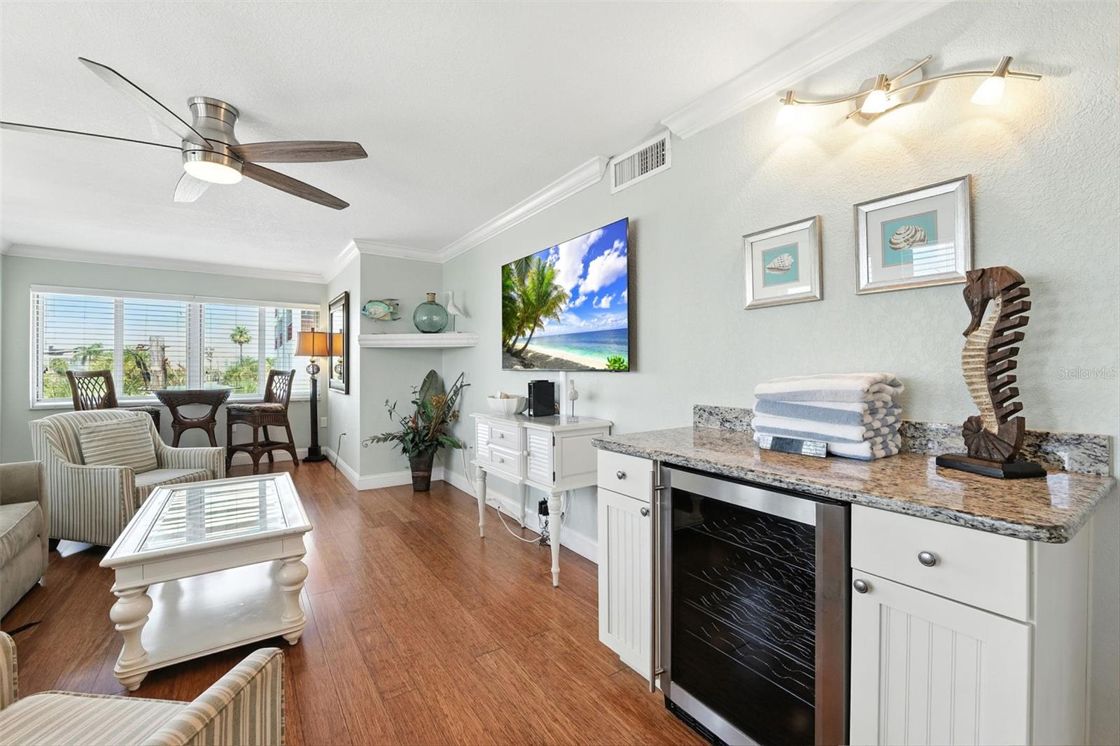 Image 13 of 40 For 10265 Gulf Boulevard A-301