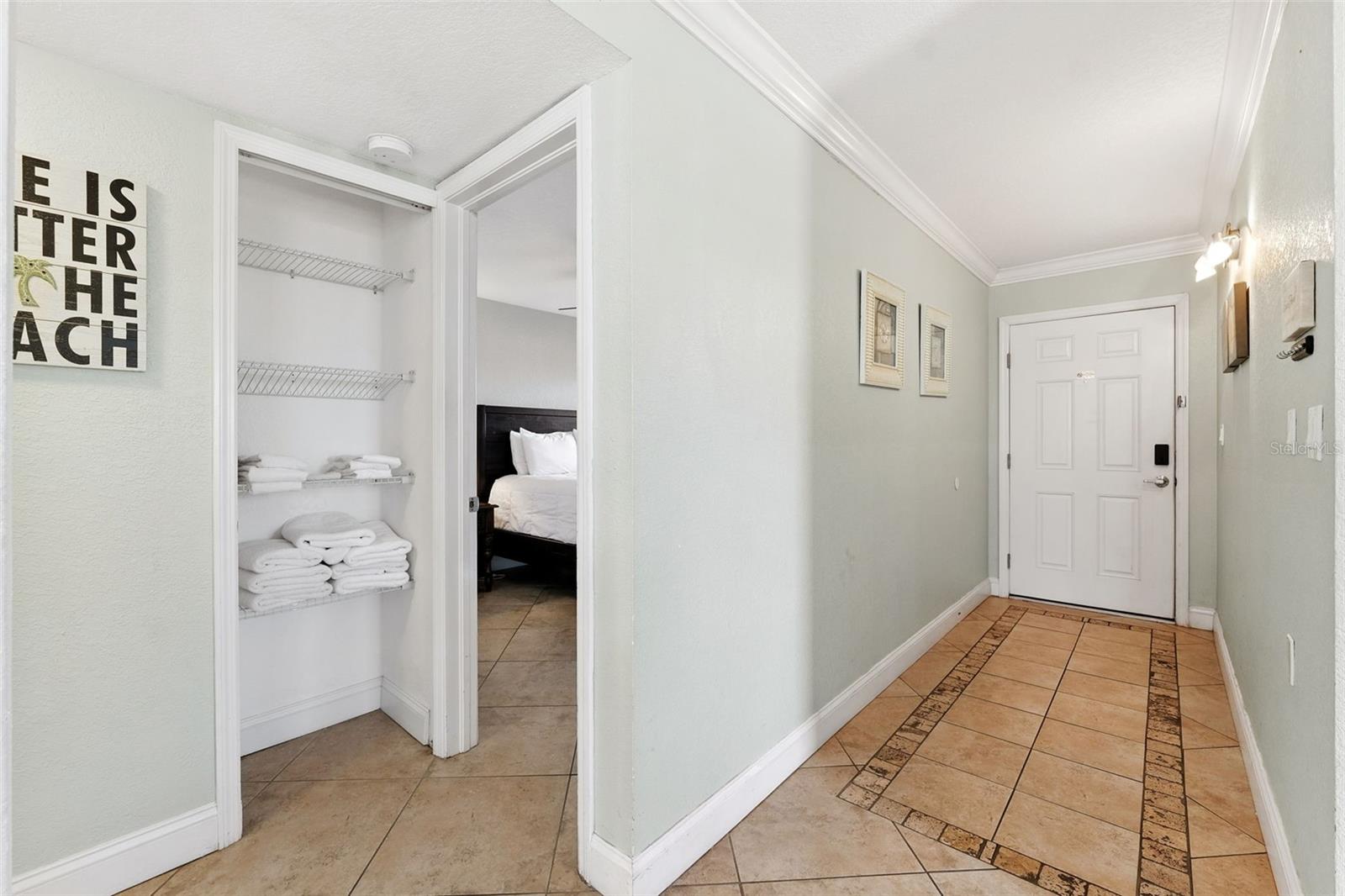 Image 21 of 40 For 10265 Gulf Boulevard A-301
