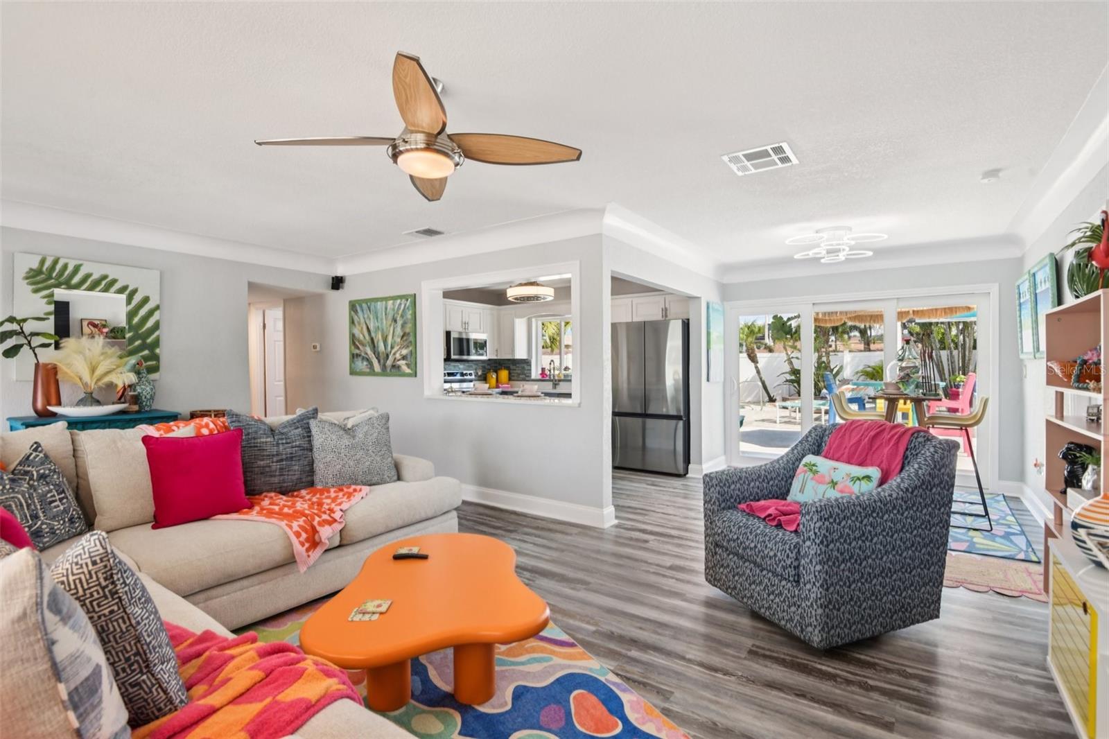 Image 10 of 56 For 7869 Causeway Boulevard S