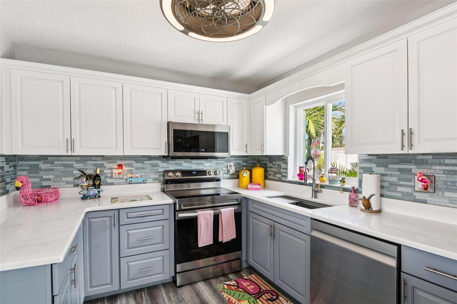 Image 15 of 56 For 7869 Causeway Boulevard S