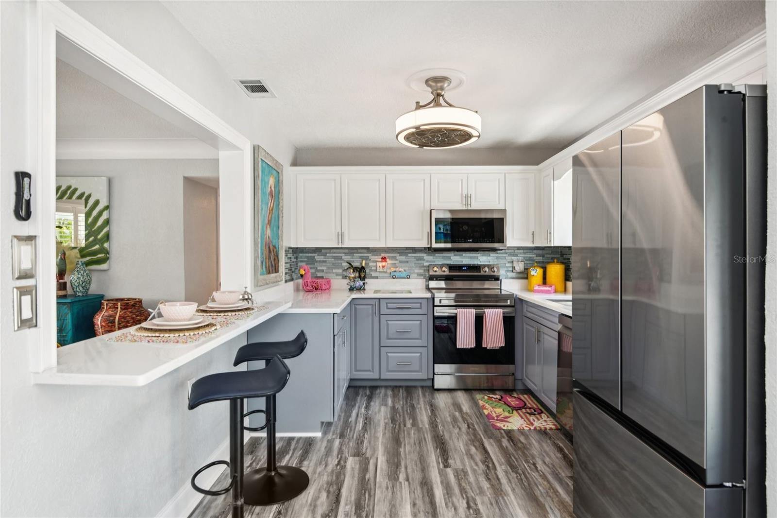 Image 17 of 56 For 7869 Causeway Boulevard S