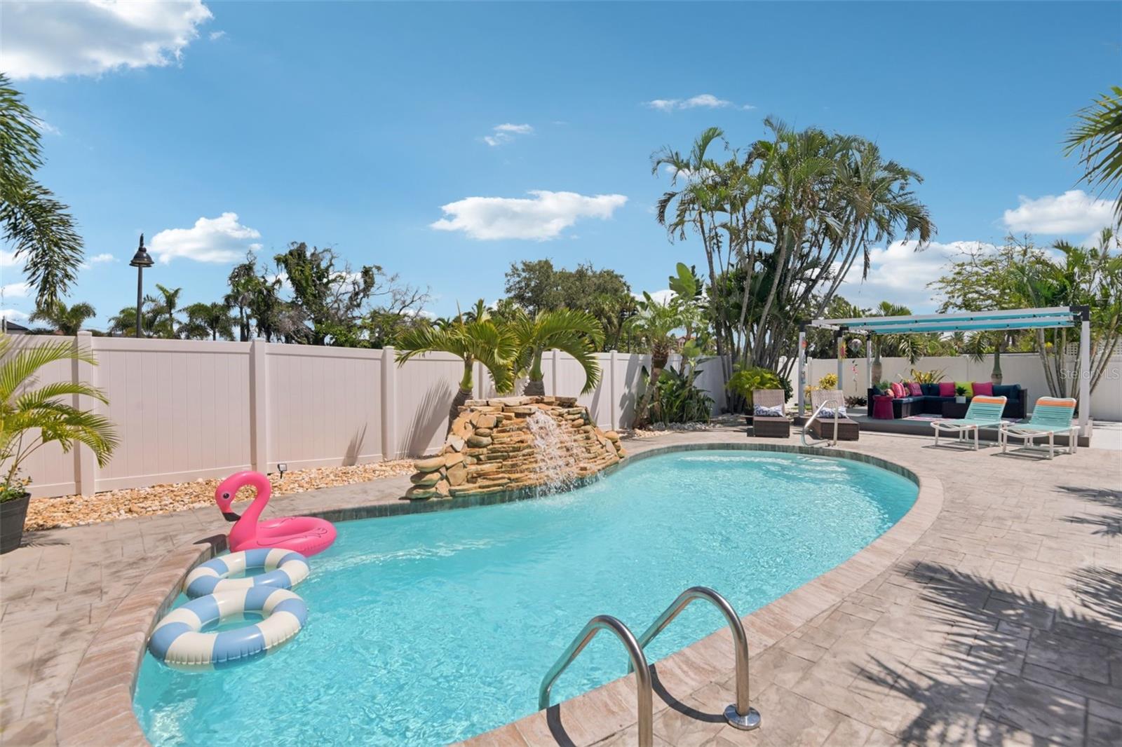 Image 43 of 56 For 7869 Causeway Boulevard S
