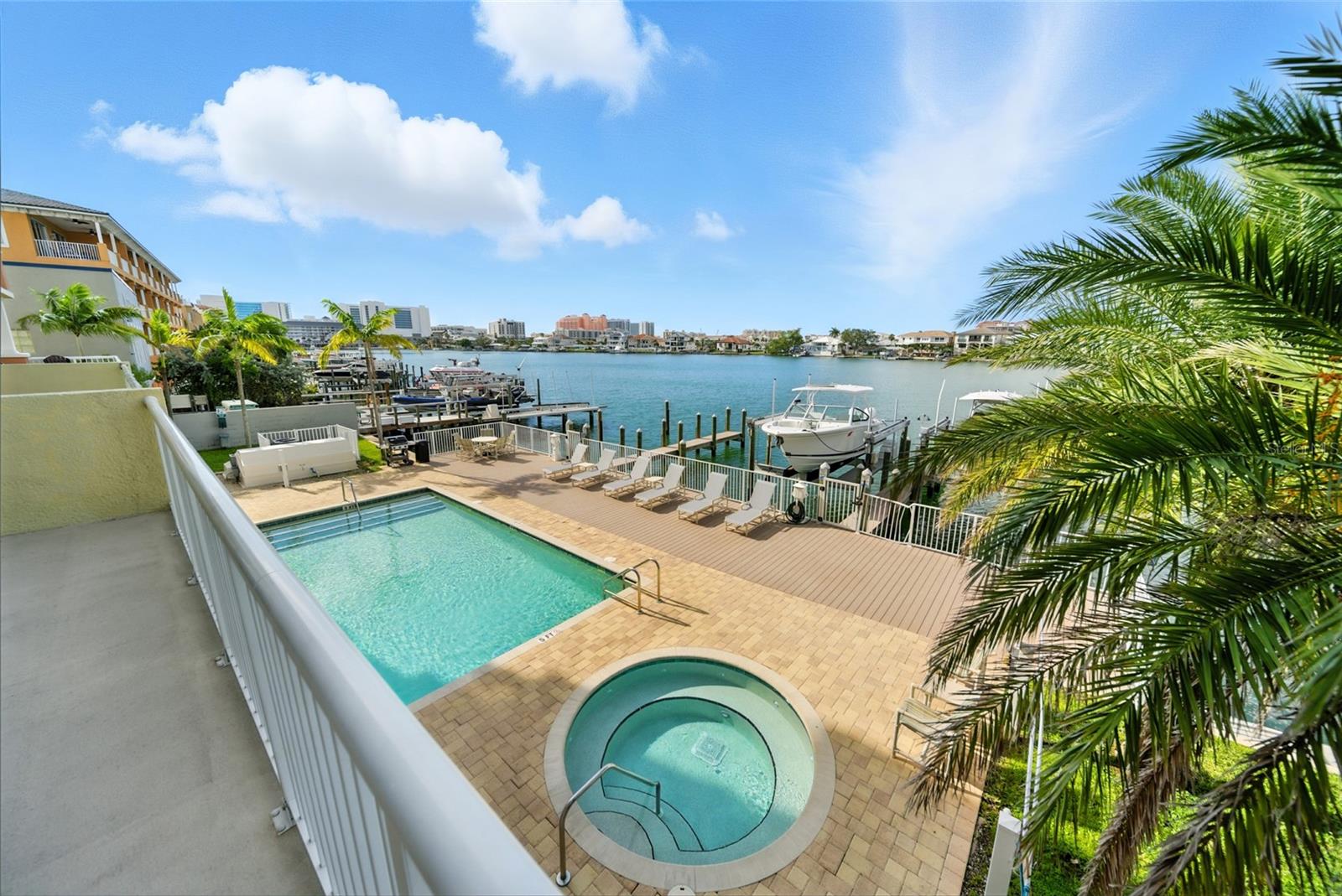 Image 25 of 41 For 706 Bayway Boulevard 203