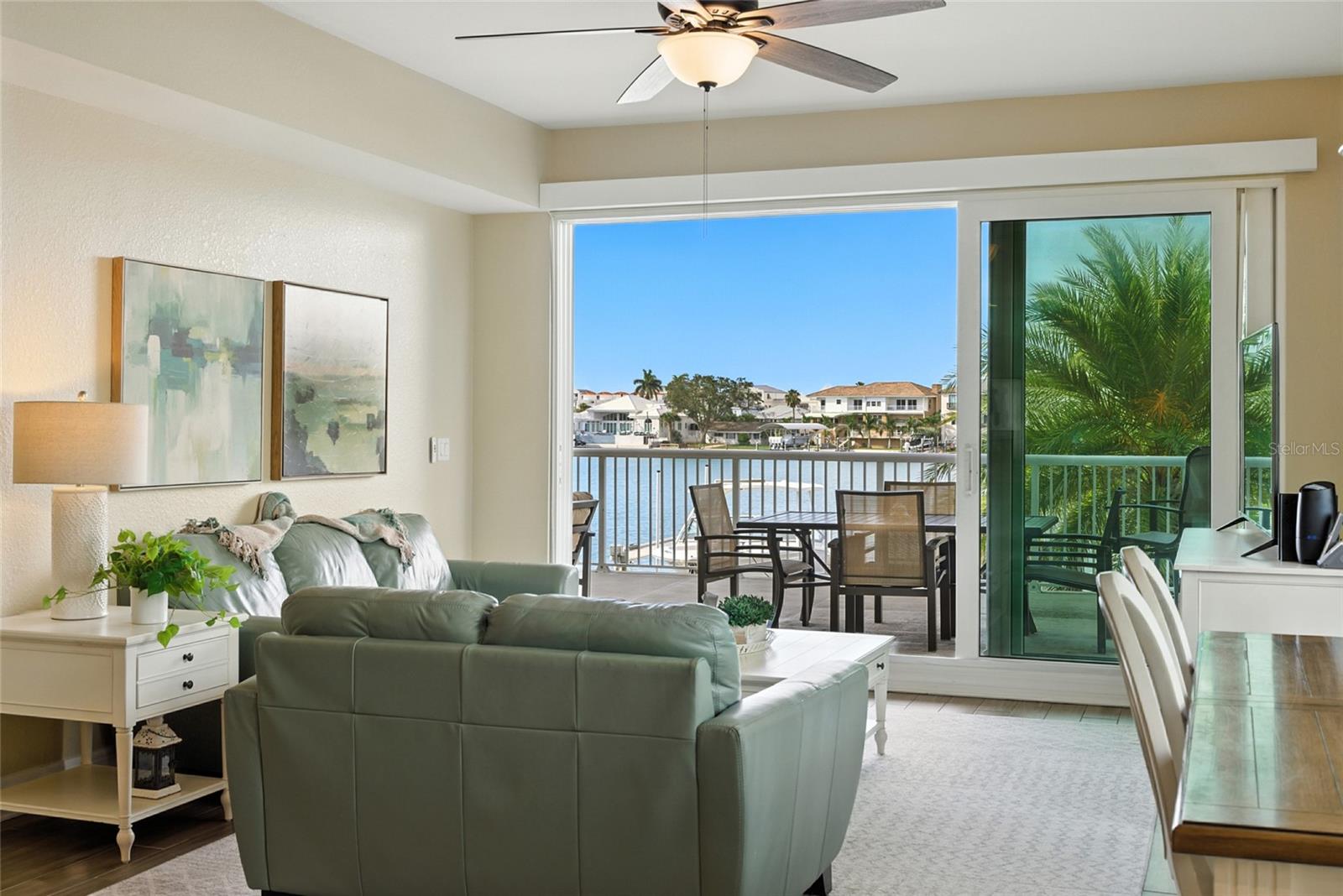 Image 4 of 41 For 706 Bayway Boulevard 203