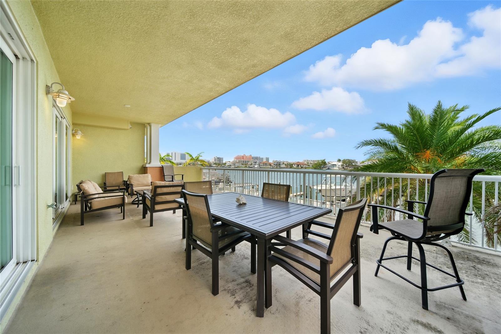 Image 5 of 41 For 706 Bayway Boulevard 203