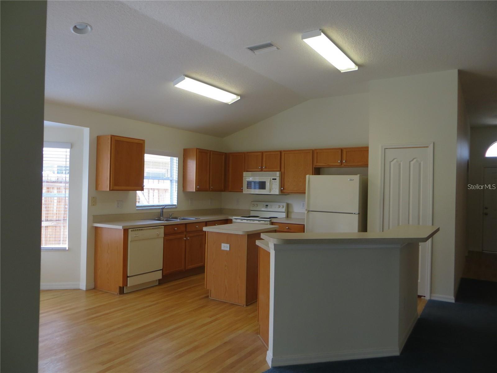 Image 7 of 40 For 1012 Torreya Way