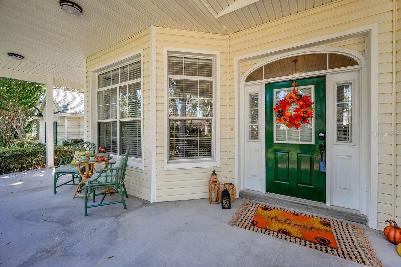 Listing photo id 10 for 8898 61st Street N