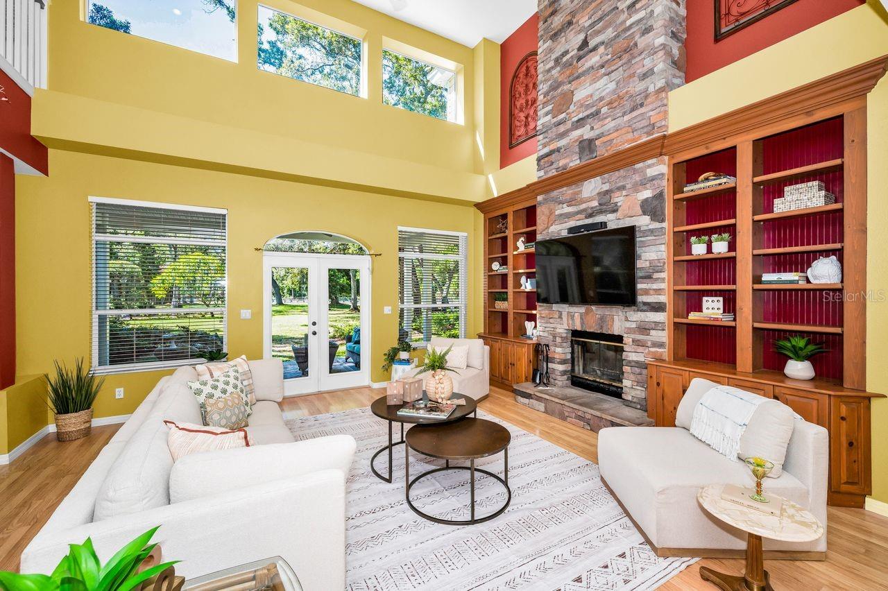 Listing photo id 12 for 8898 61st Street N