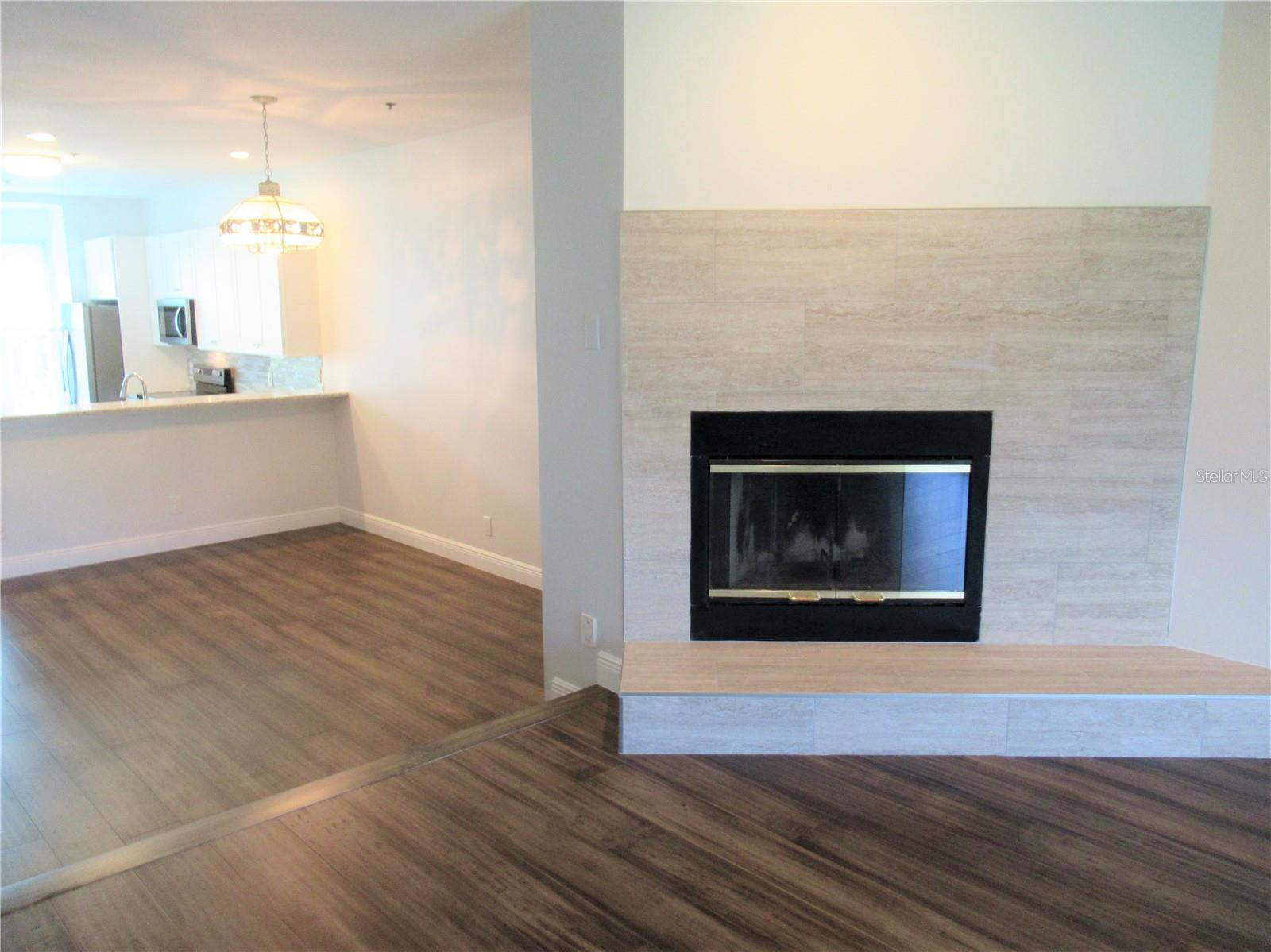 Image 15 of 30 For 1045 Pinellas Bayway S