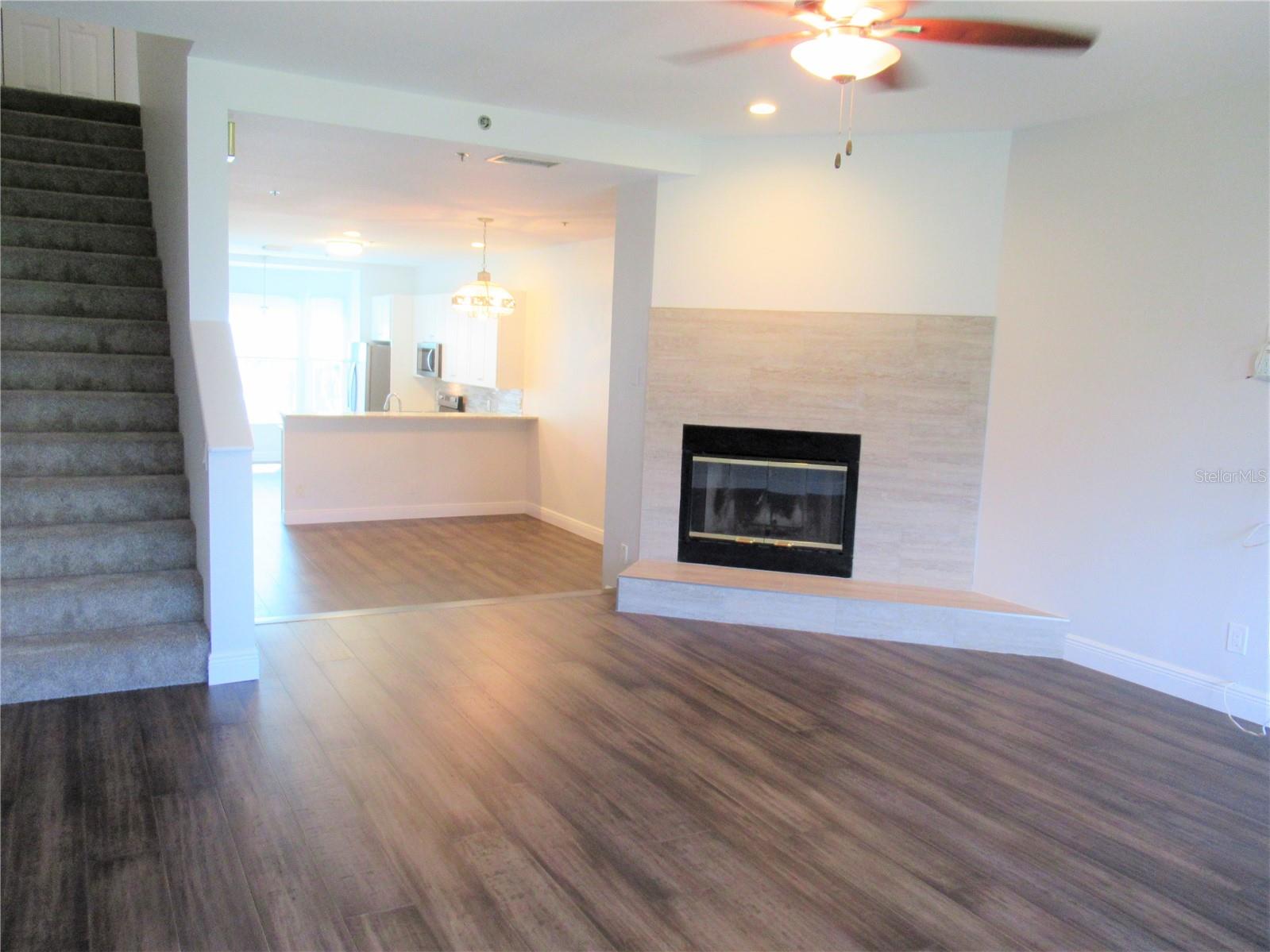 Image 16 of 30 For 1045 Pinellas Bayway S