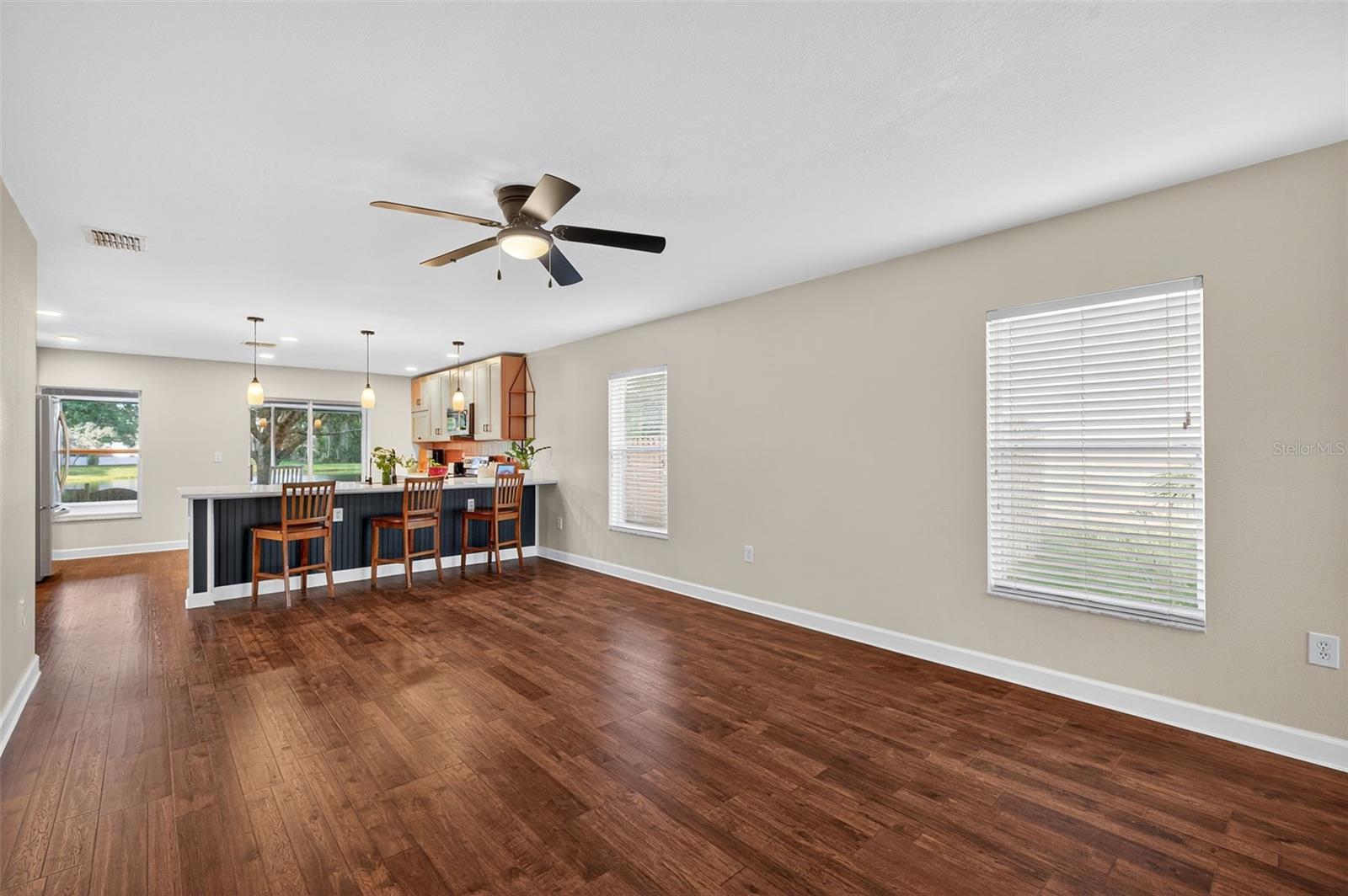 Image 16 of 75 For 12543 Chenwood Avenue