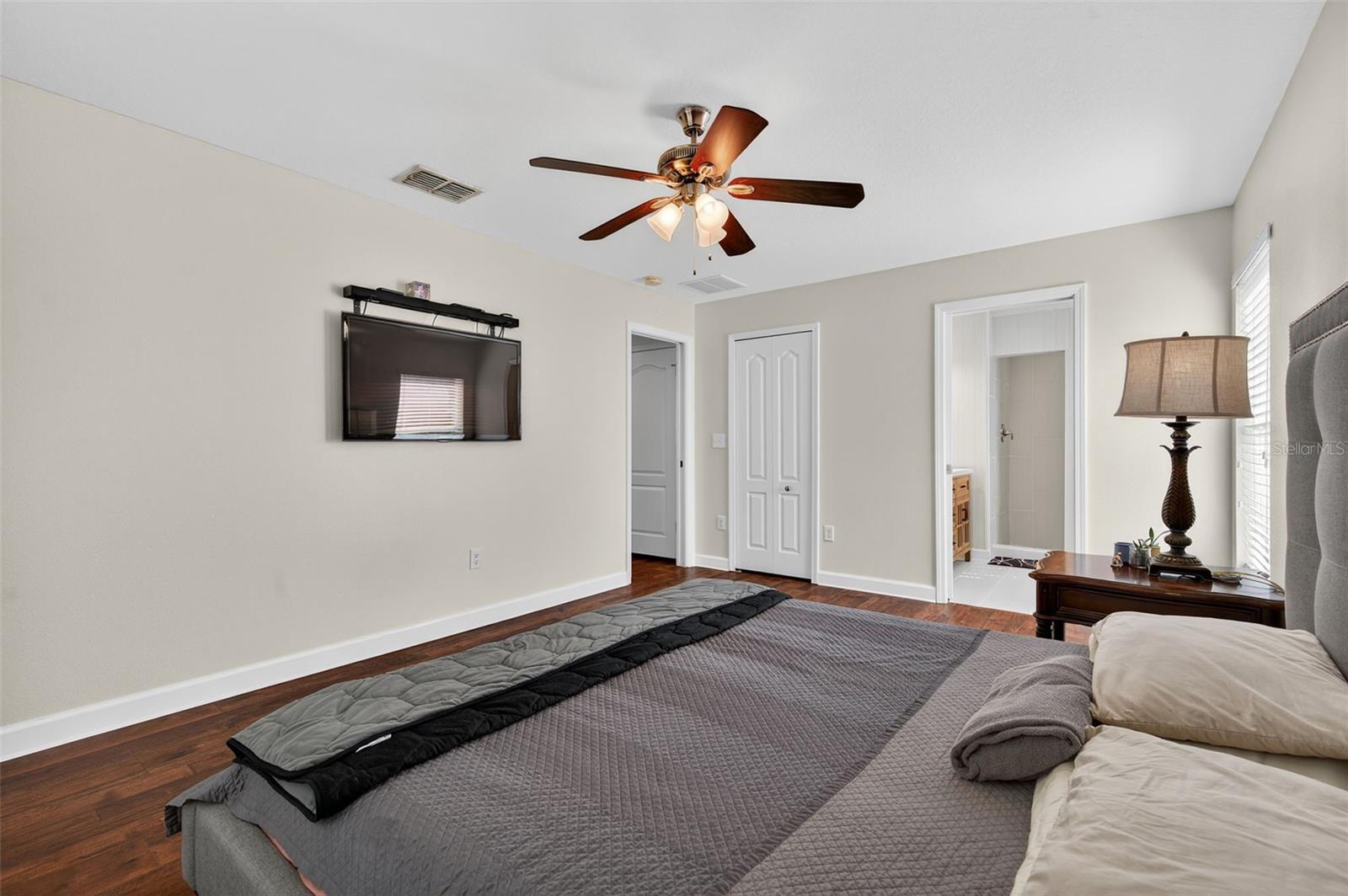 Image 32 of 75 For 12543 Chenwood Avenue