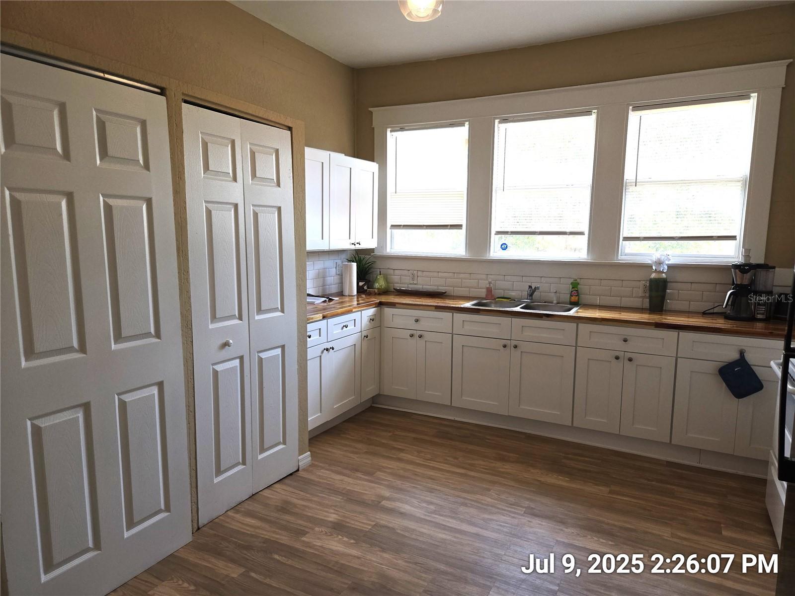 Image 9 of 21 For 1216 26th Avenue