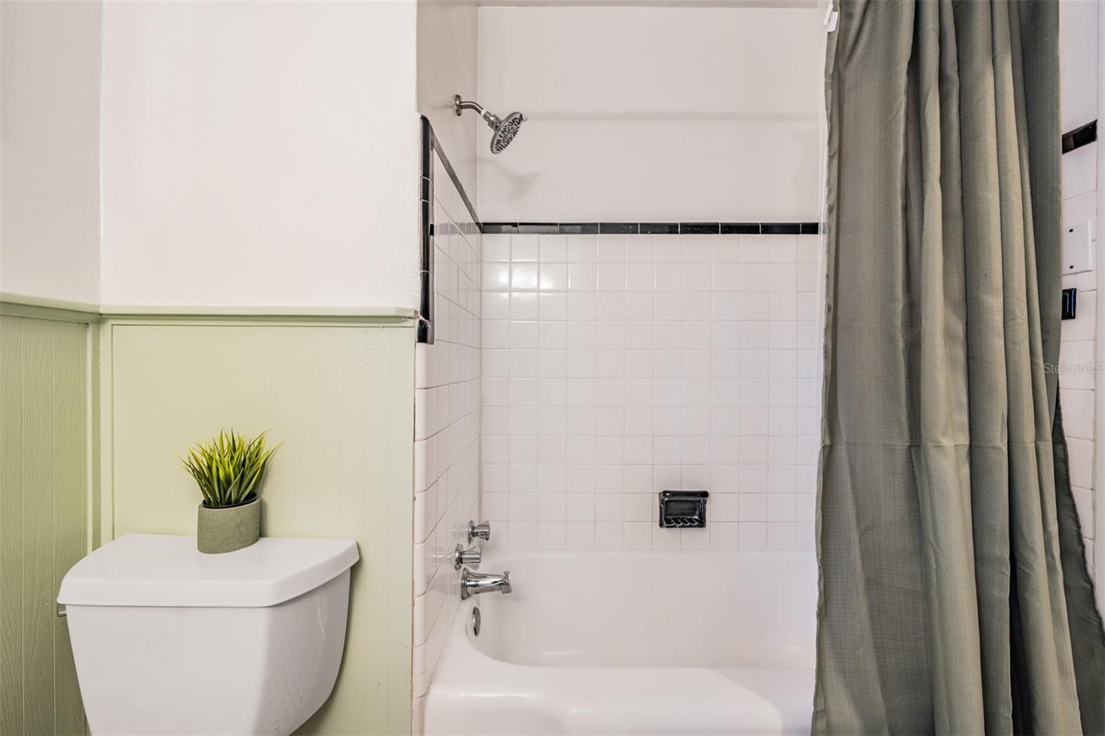 Image 20 of 32 For 5503 Seminole Avenue
