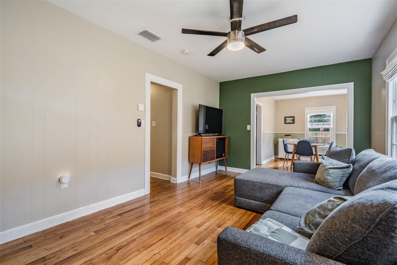 Image 6 of 32 For 5503 Seminole Avenue