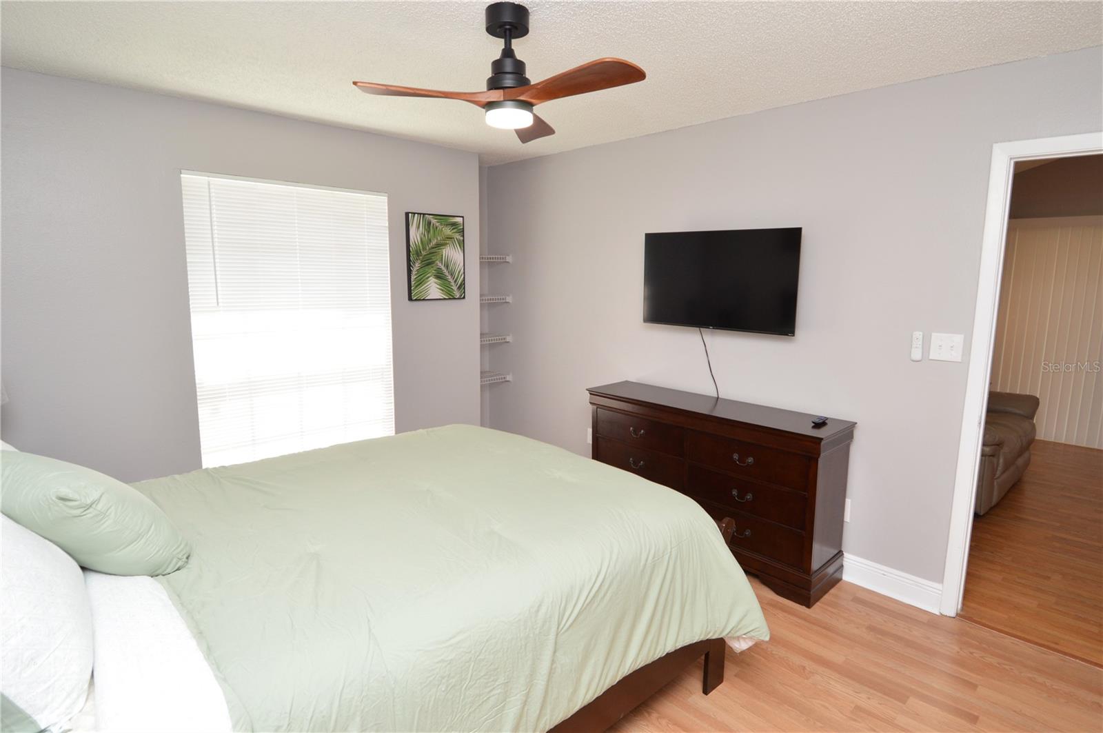Image 22 of 100 For 8746 Mallard Reserve Drive 204