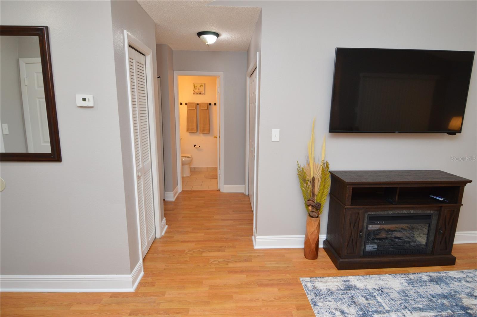 Image 35 of 100 For 8746 Mallard Reserve Drive 204