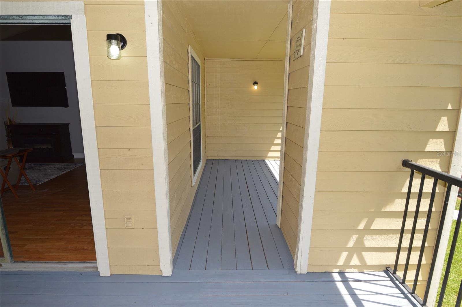 Image 53 of 100 For 8746 Mallard Reserve Drive 204