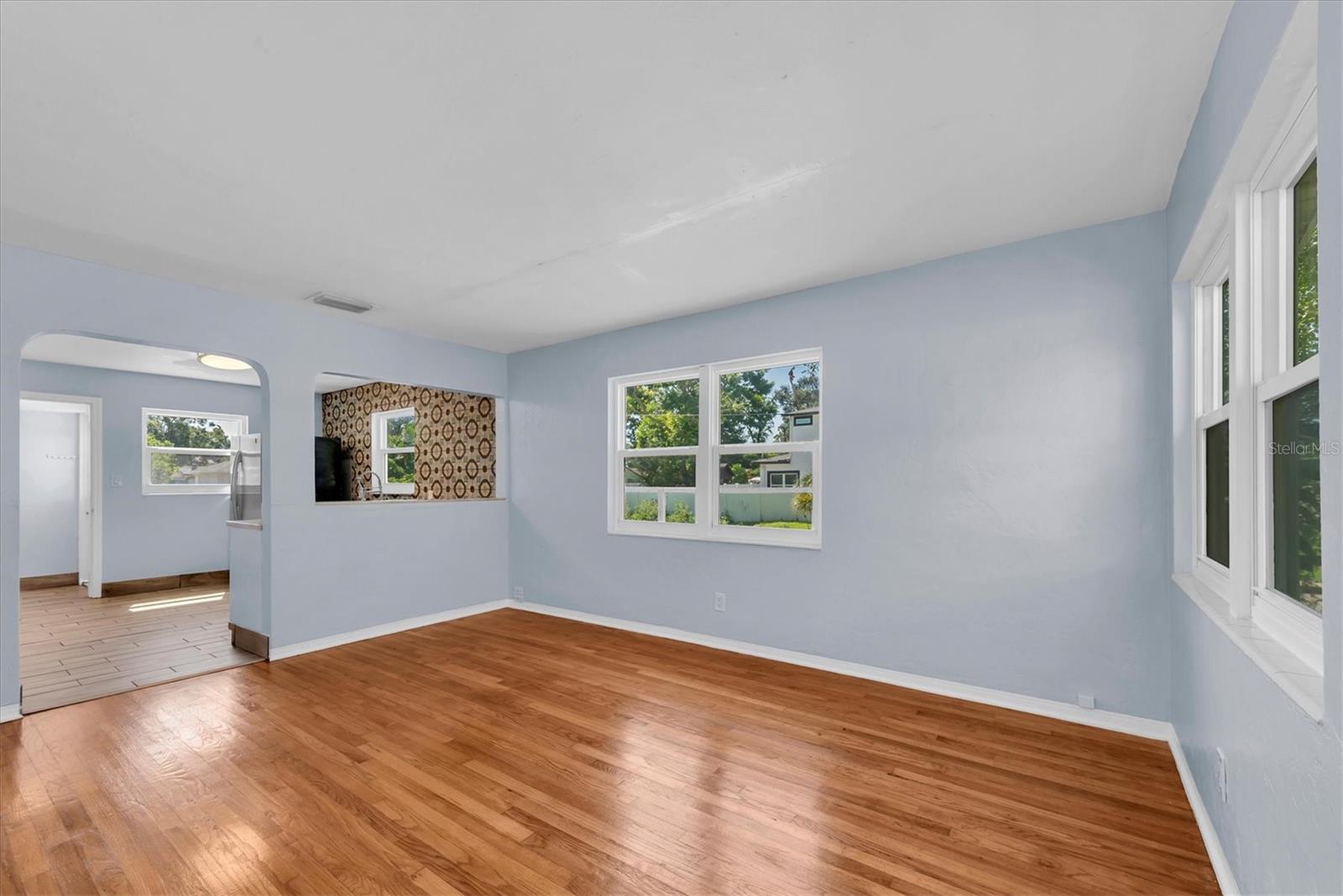 Image 3 of 29 For 1101 28th Street N