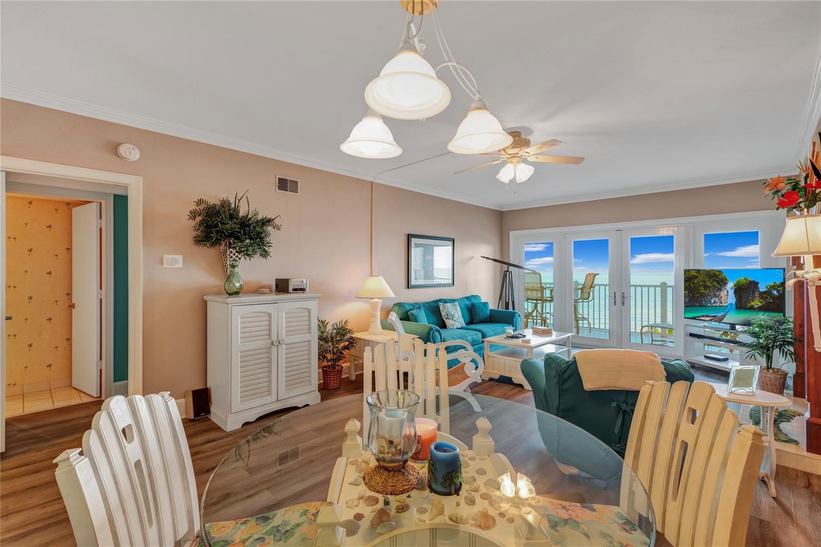 Image 11 of 42 For 1582 Gulf Boulevard 1506