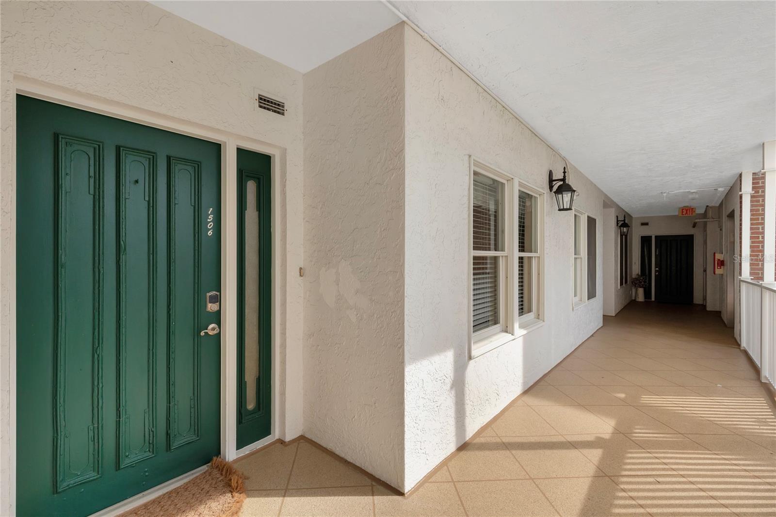 Image 34 of 42 For 1582 Gulf Boulevard 1506