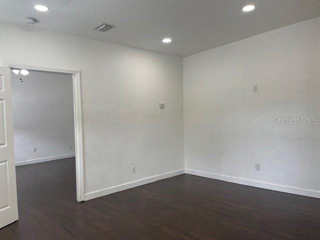 Image 10 of 16 For 610 Woodlawn Street