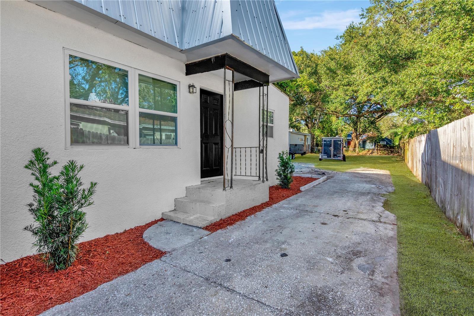 Image 15 of 16 For 610 Woodlawn Street