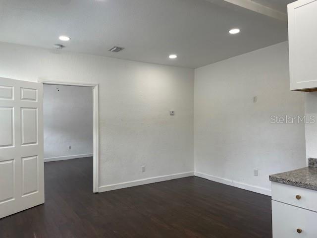 Image 7 of 16 For 610 Woodlawn Street