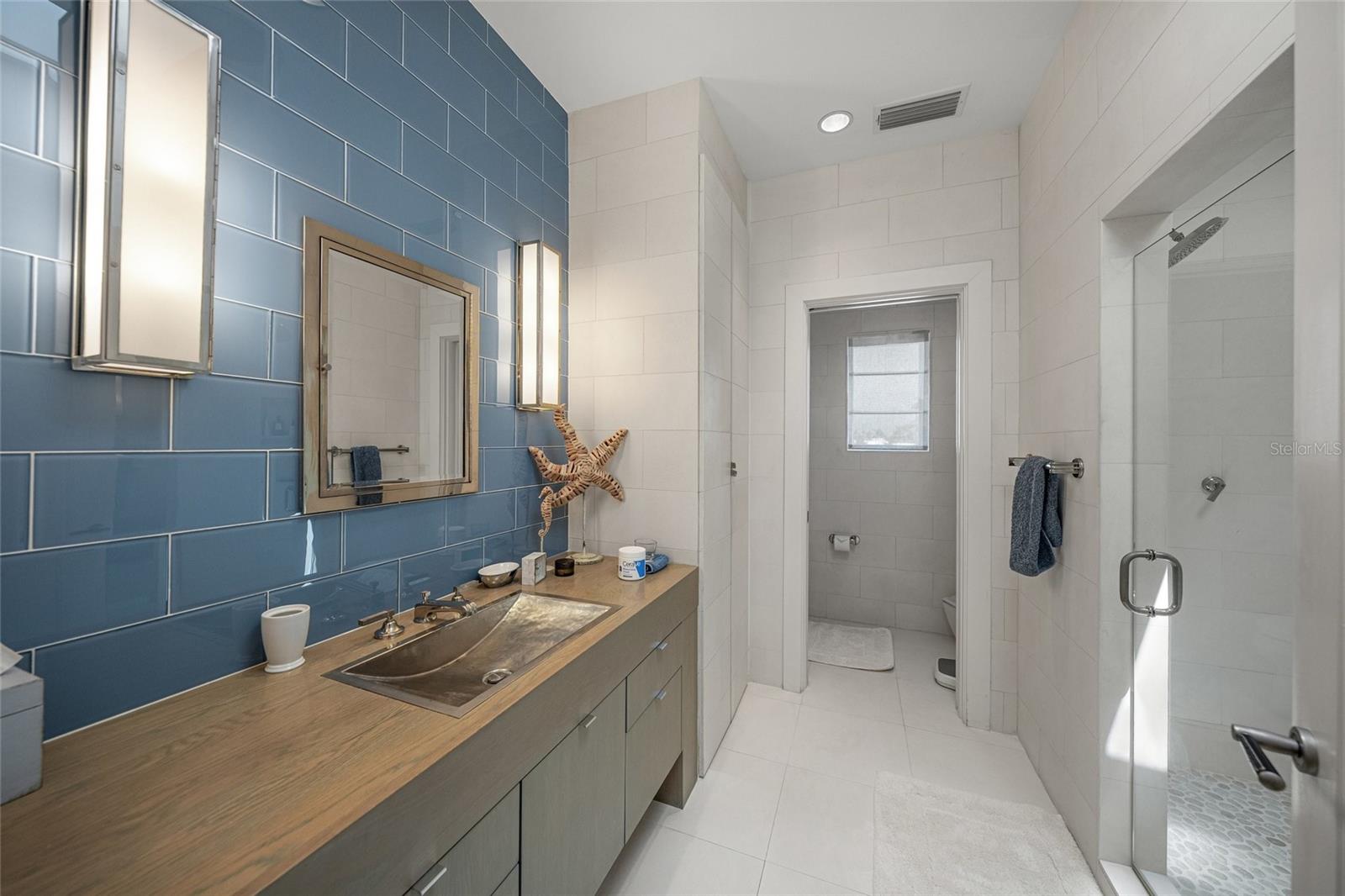 Image 33 of 92 For 1209 Westway Drive