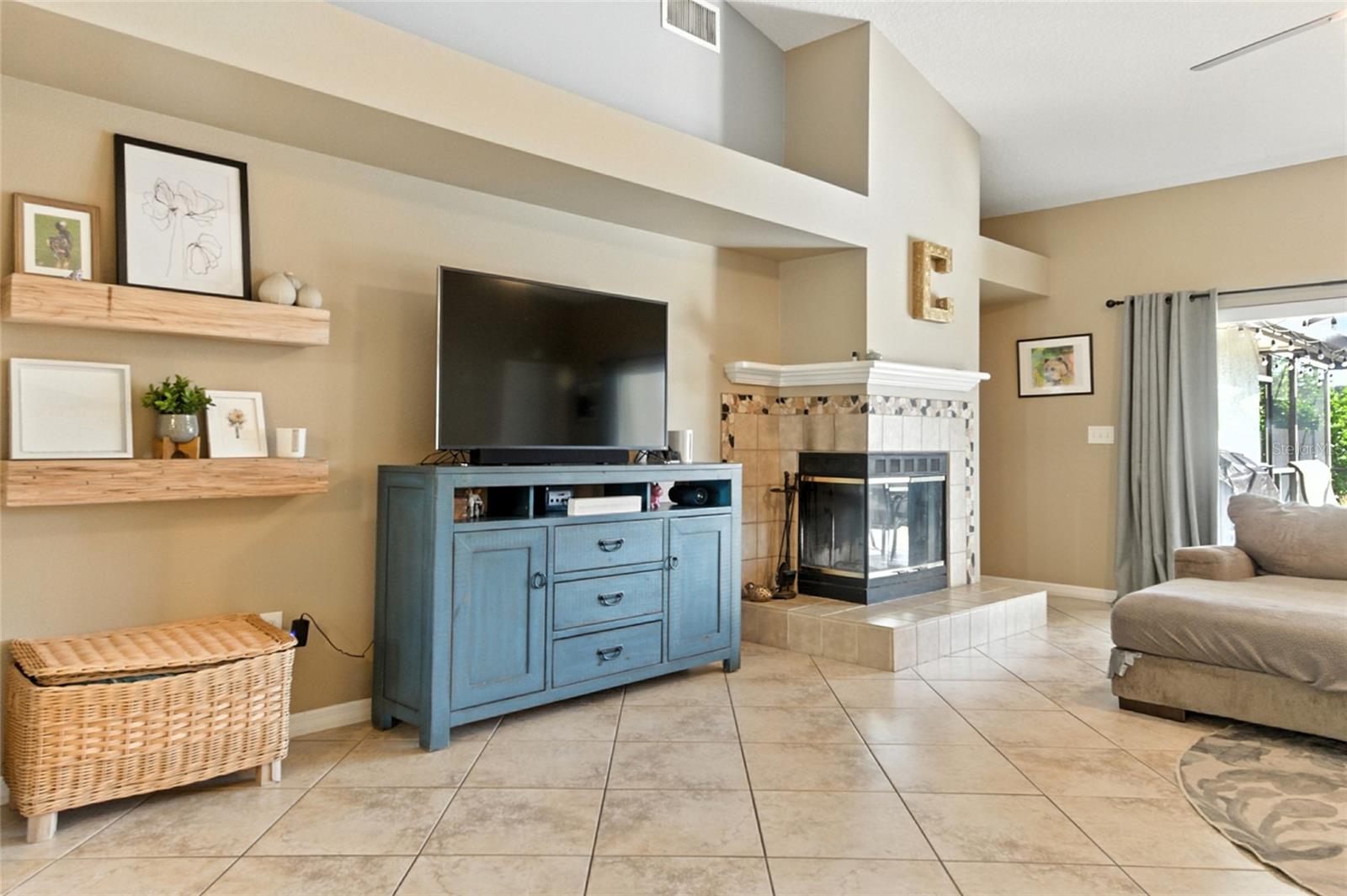 Image 19 of 54 For 9540 Pebble Glen Avenue