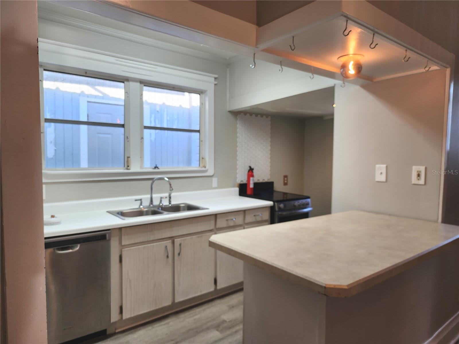 Image 7 of 16 For 8211 10th Street