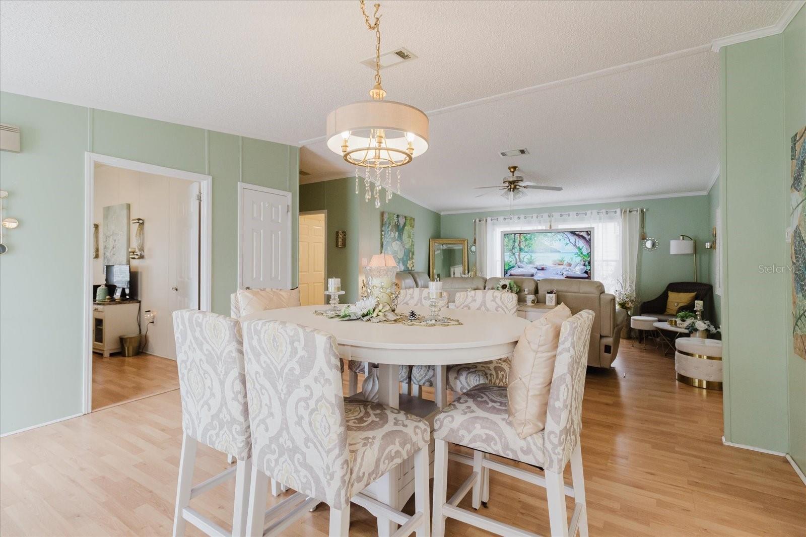 Image 7 of 94 For 8446 Fantasia Park Way