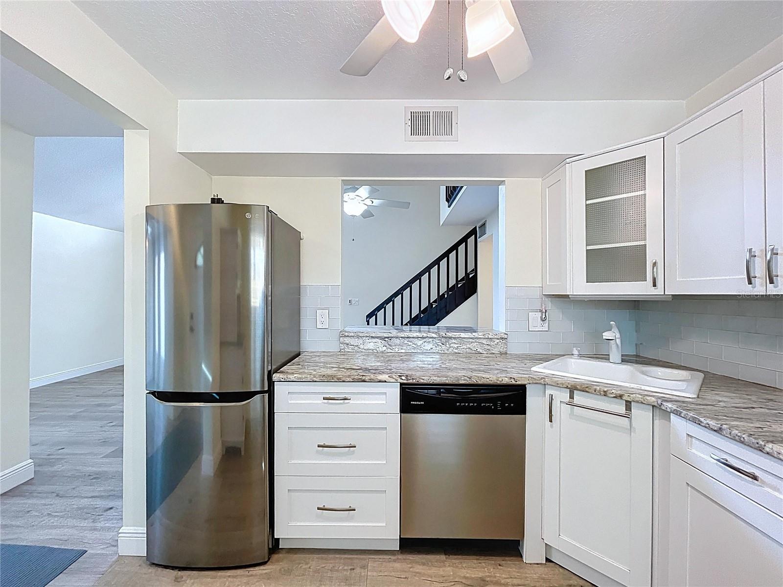 Image 11 of 47 For 1881 Hercules Avenue 801