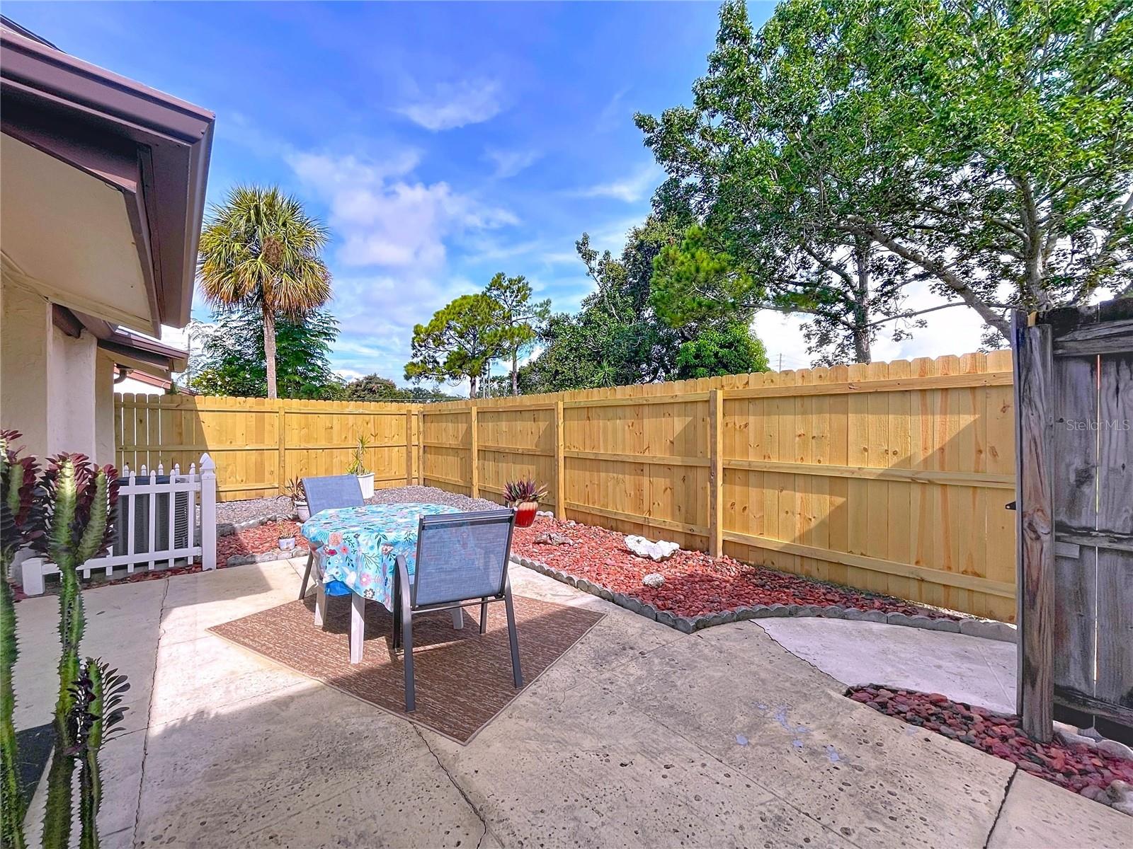 Image 4 of 47 For 1881 Hercules Avenue 801
