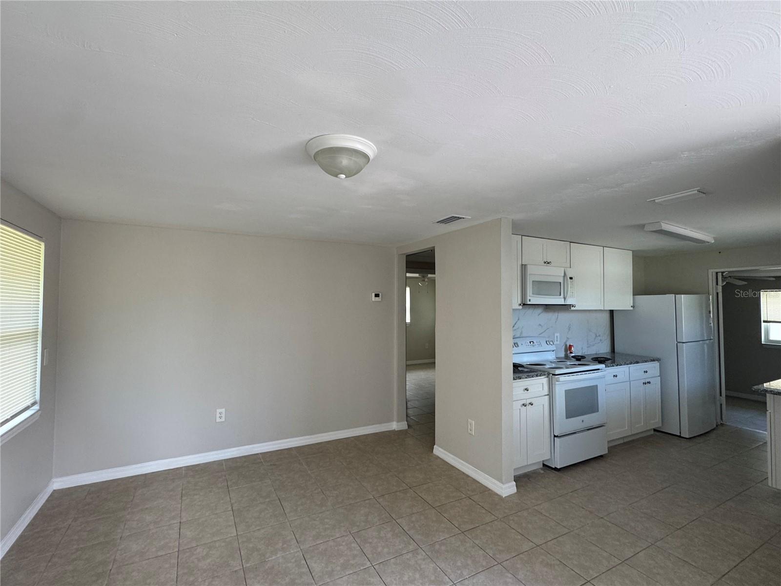 Image 17 of 17 For 807 Warren Street
