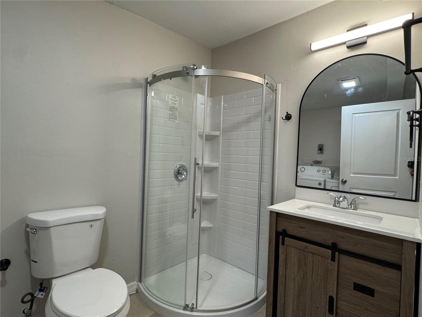Image 4 of 17 For 807 Warren Street