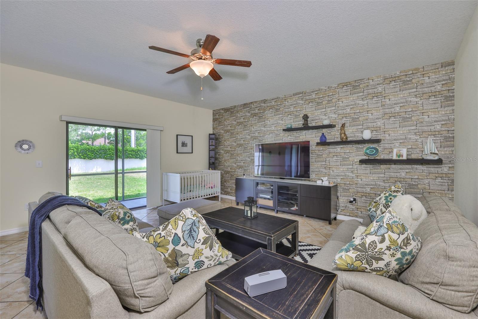 Image 14 of 70 For 10914 Whitecap Drive