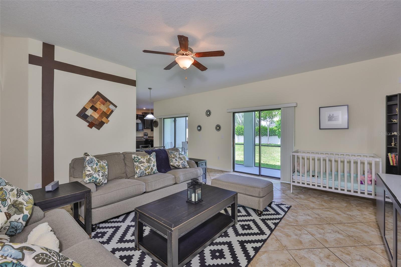 Image 15 of 70 For 10914 Whitecap Drive