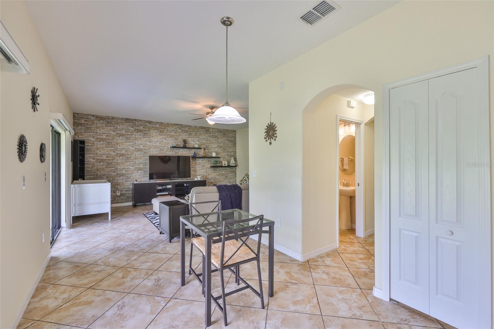 Image 26 of 70 For 10914 Whitecap Drive