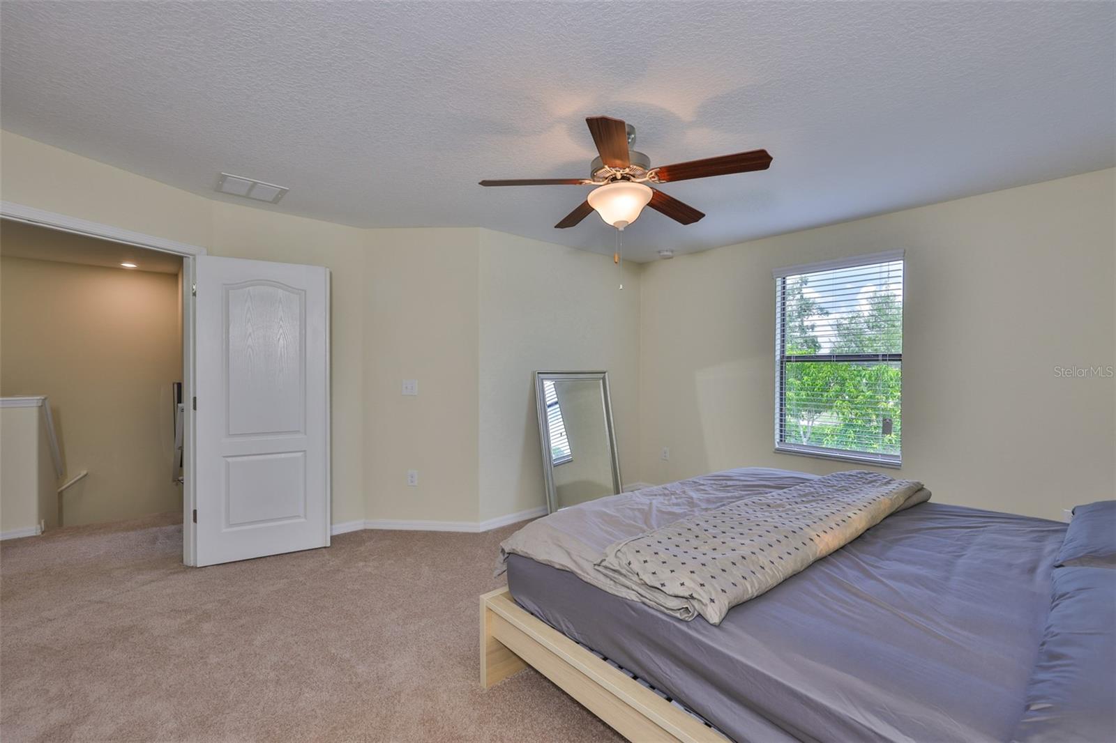 Image 33 of 70 For 10914 Whitecap Drive