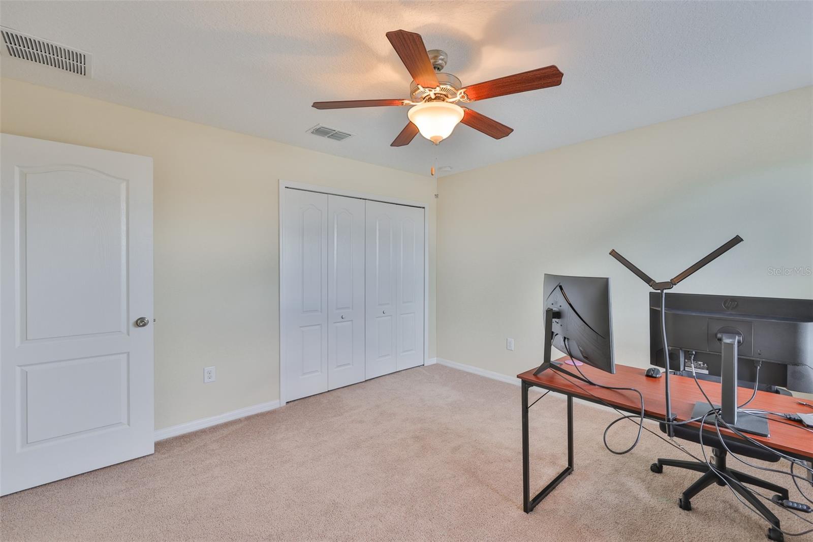 Image 37 of 70 For 10914 Whitecap Drive