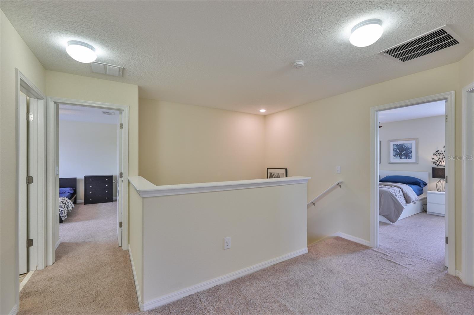 Image 43 of 70 For 10914 Whitecap Drive