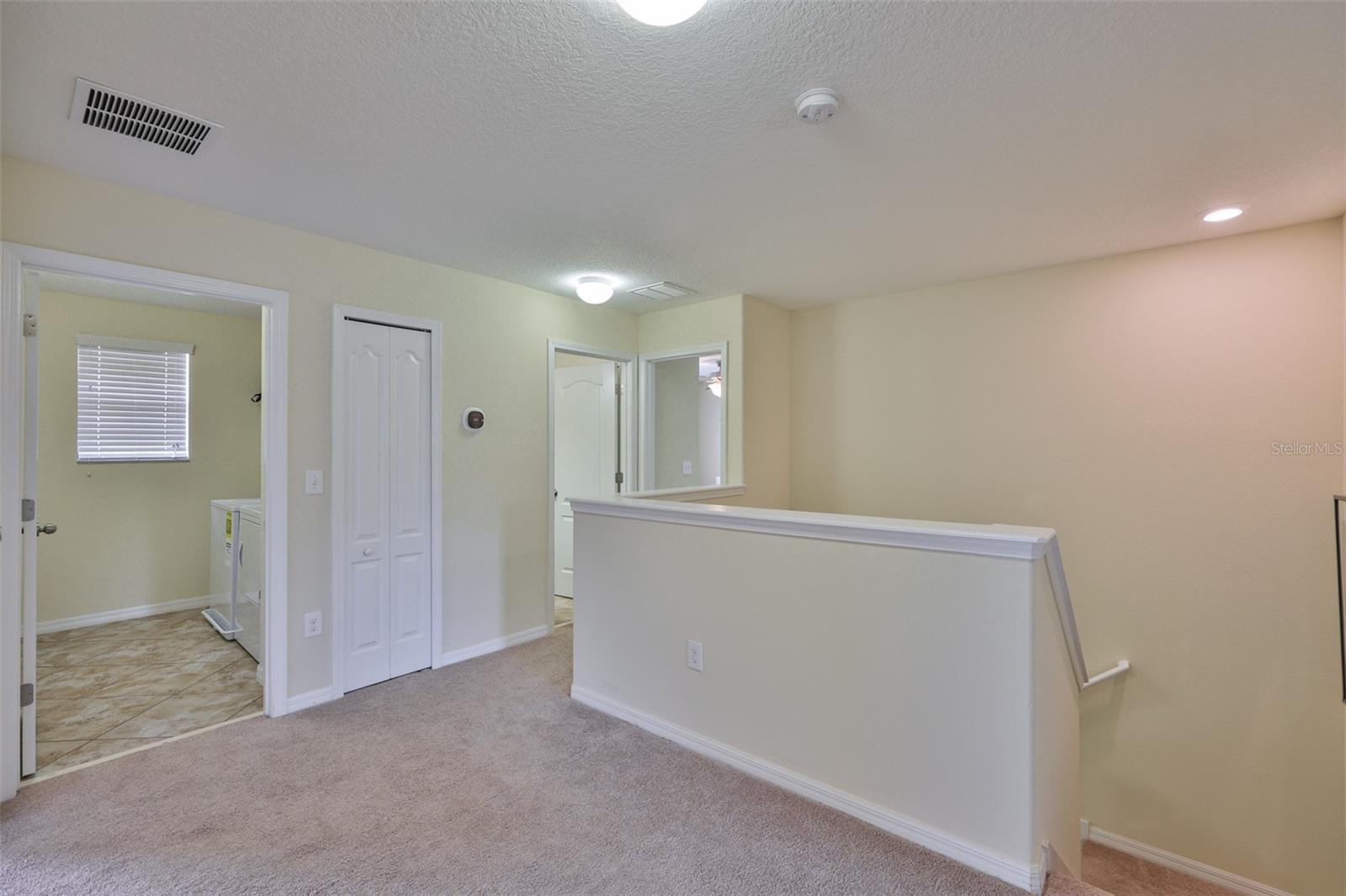 Image 44 of 70 For 10914 Whitecap Drive