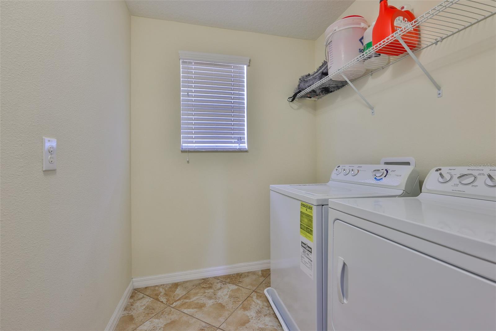 Image 45 of 70 For 10914 Whitecap Drive