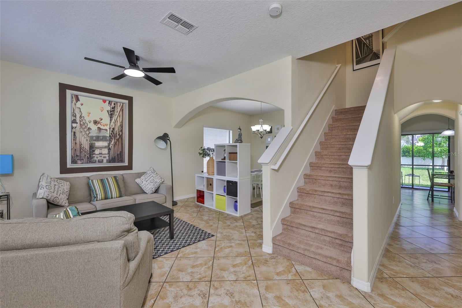 Image 7 of 70 For 10914 Whitecap Drive