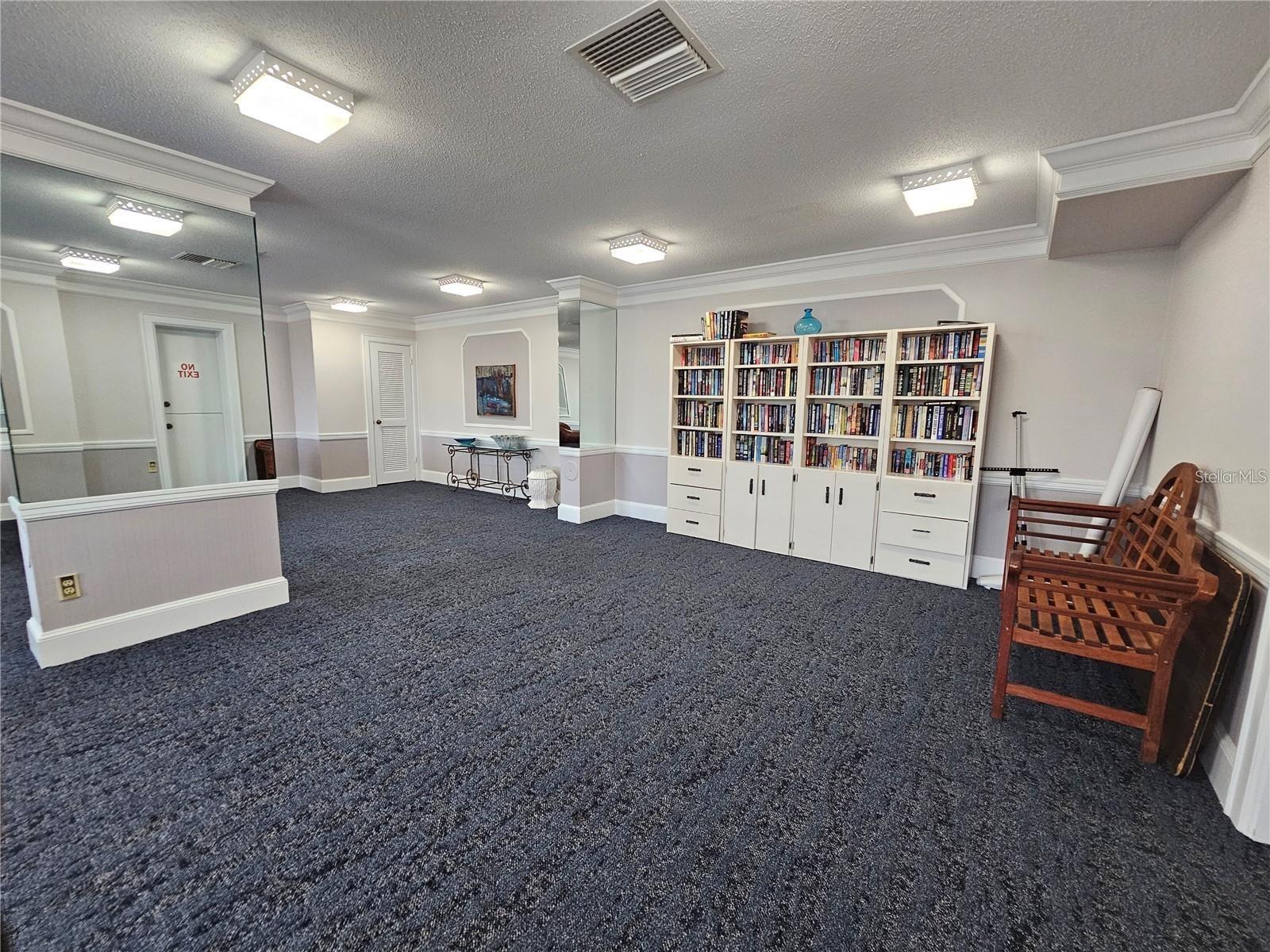 Image 22 of 30 For 7100 Sunshine Skyway Lane S 205